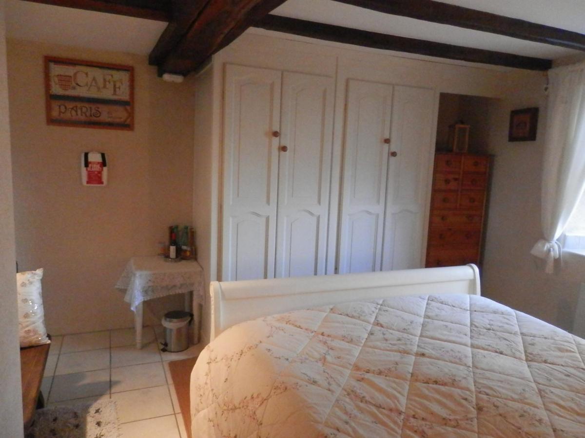 La Petite Cretouffiere - Naturiste Accommodation - Adult Only Colombiers-du-Plessis Zewnętrze zdjęcie