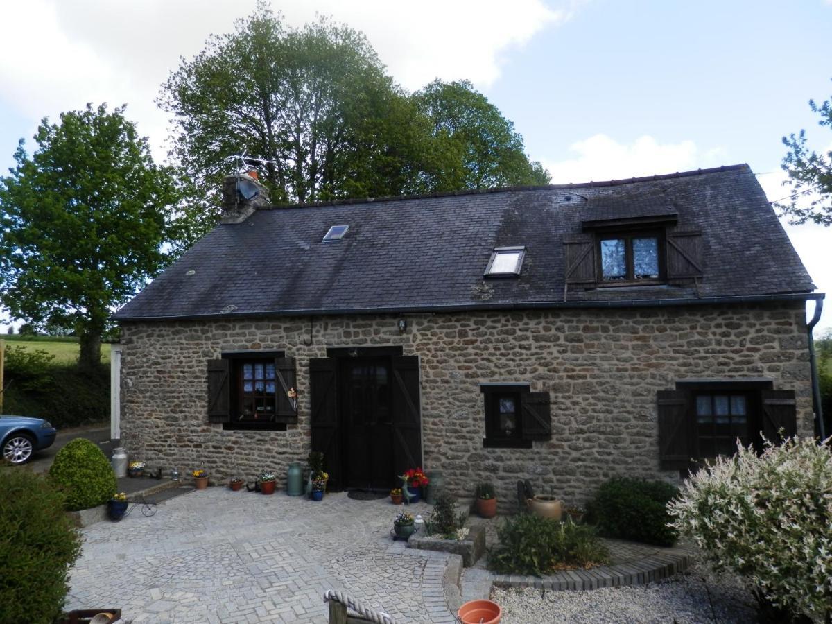 La Petite Cretouffiere - Naturiste Accommodation - Adult Only Colombiers-du-Plessis Zewnętrze zdjęcie